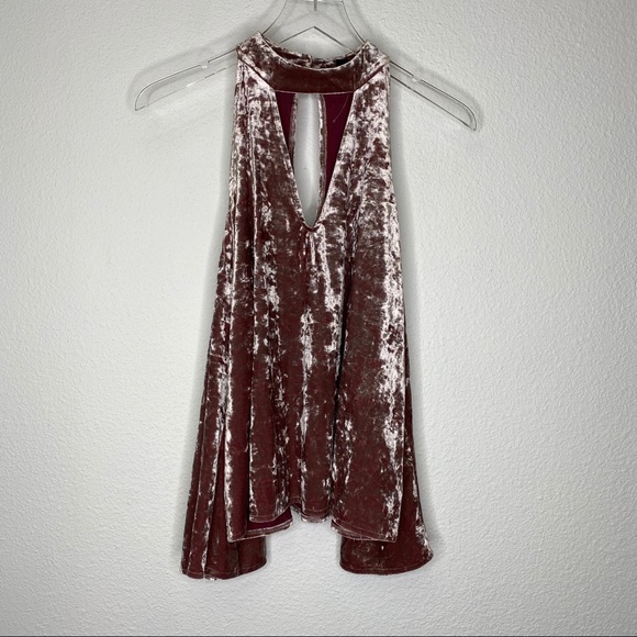 NWOT American Eagle Velvet Cold Shoulder Top - Picture 2 of 5